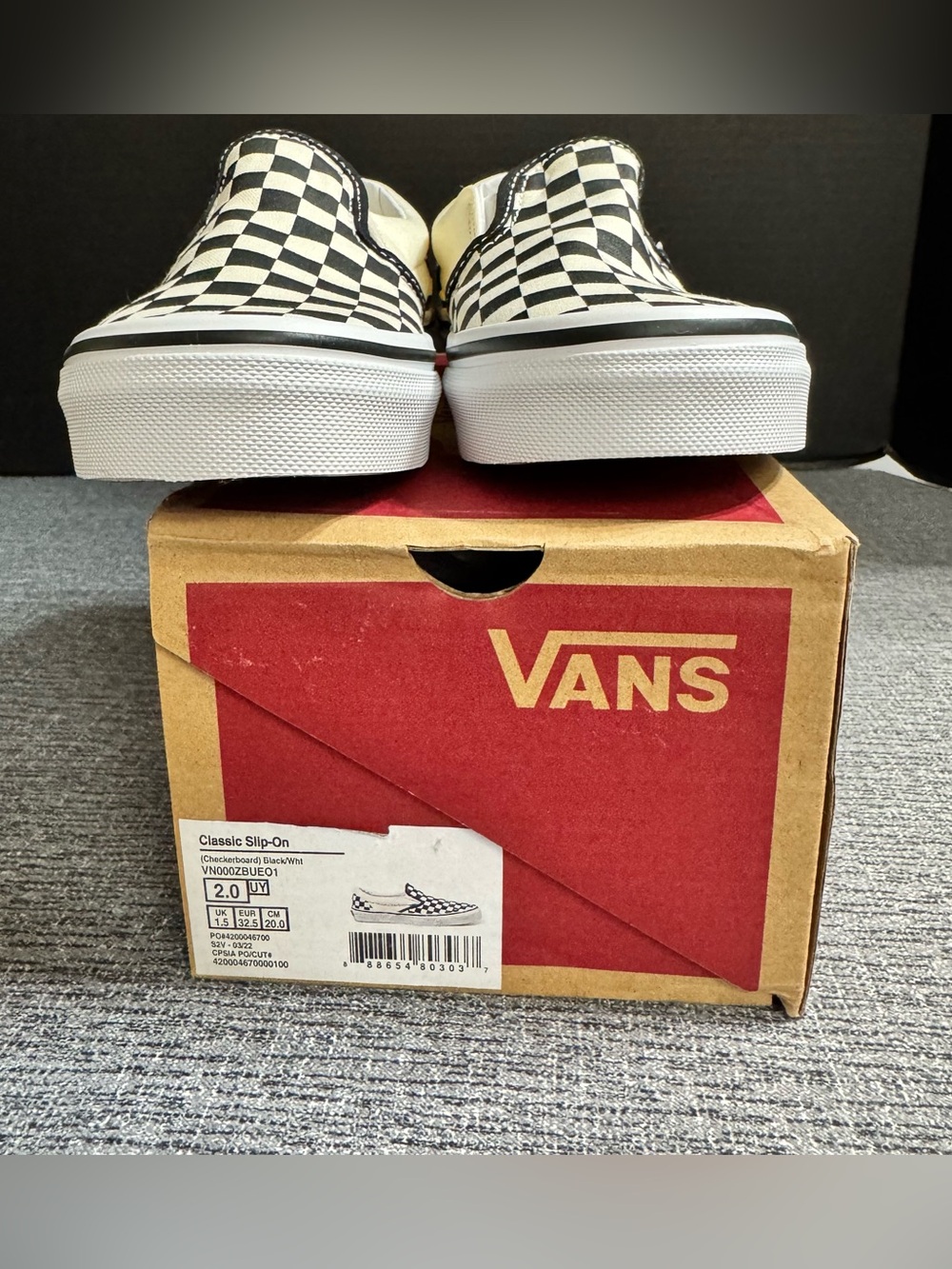 Vans Classic Slip Ons for Kids - Picture 13 of 13